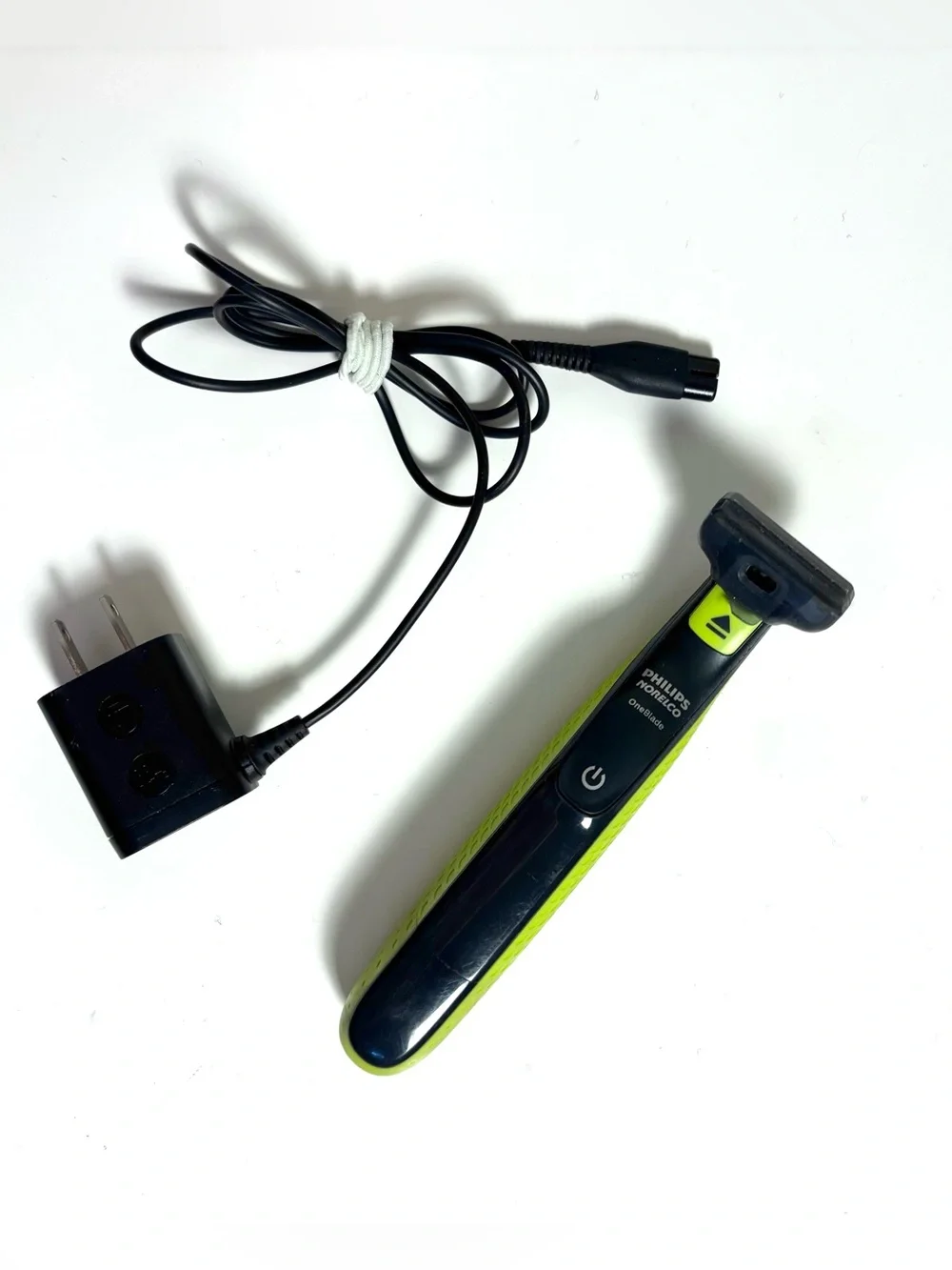 Philips OneBlade Hybrid Electric Trimmer & Shaver (Working condition w charger)